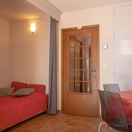 35m At 450m From The Apartment